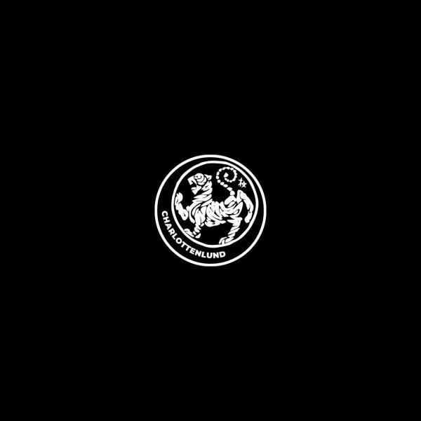 Charlottenlund Karate brystlogo - hvid