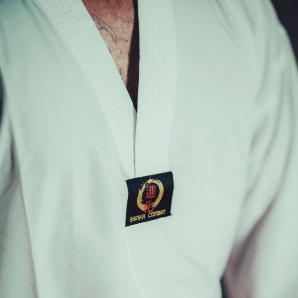 Taekwondo Dobok - Jeonmun - White Collar
