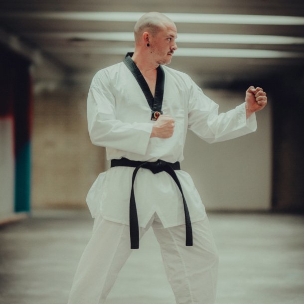 Taekwondo Dobok - Jeonmun - Black Collar